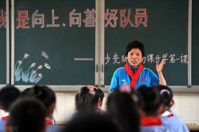 《逍遥骑士》为什么西部片作为一种样式似乎已经没什么活力了，是不是强盗片开始取代它了西部片并没失去活力，昨天没有，今天也没有。